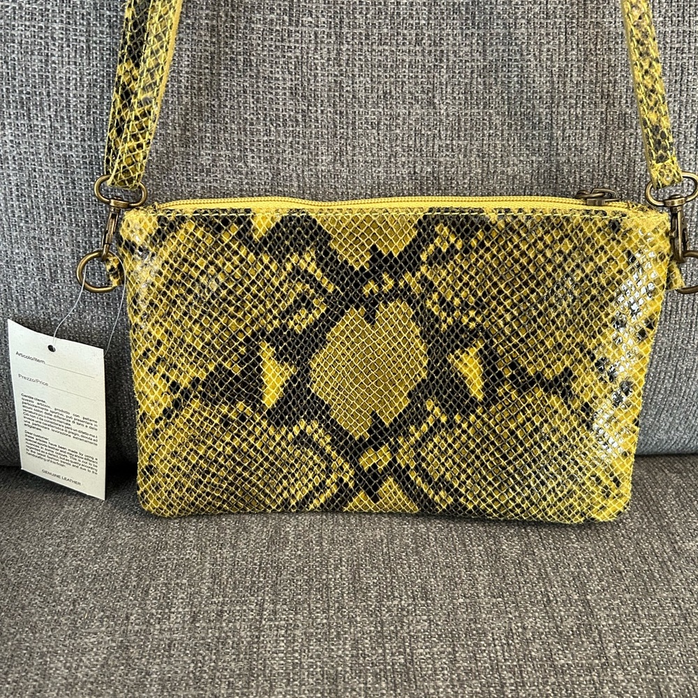 Diva’s Bag New With Tags Yellow & Black Leather Snake Print Crossbody Bag